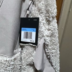 Women’s Nike training shirt color beige size medium